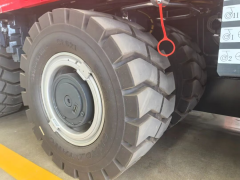 中策成功研发60吨级模块车用填充轮胎