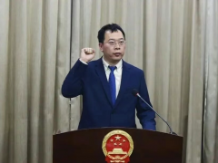 橡胶行业专家，任职副市长